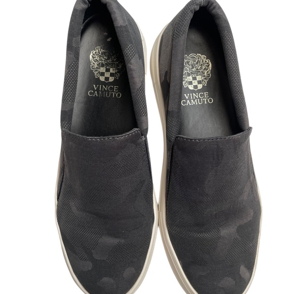 Women’s Vince Camuto Camo Print Slip On Sneaker Casual Tennis Shoe Size 8M - Picture 11 of 12